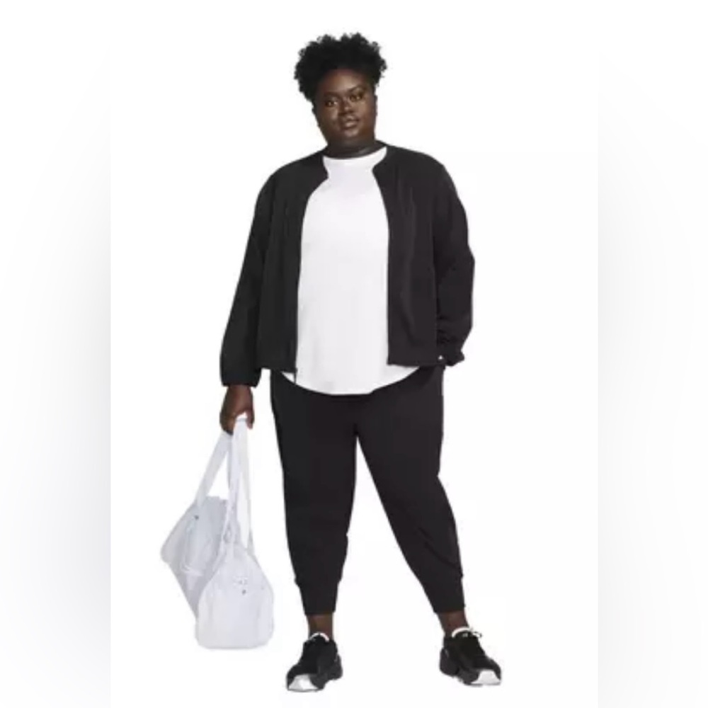 Nike Dri Fit Bliss Mid Rise 7/8 Joggers